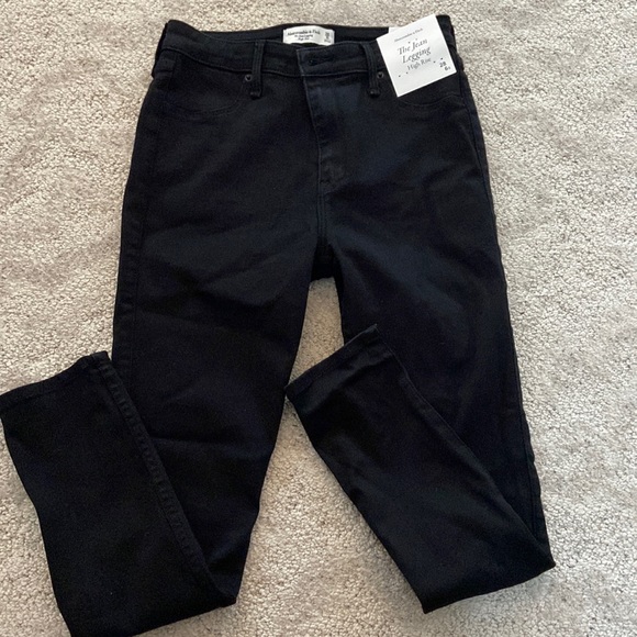 Abercrombie & Fitch The Jean Legging High Rise- Size 28; 6S - Picture 1 of 12